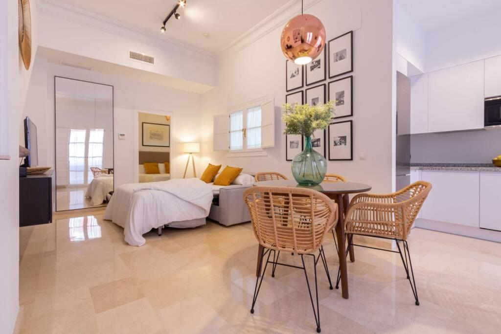 Mumu Luxury Suite Lirio Севиля Екстериор снимка